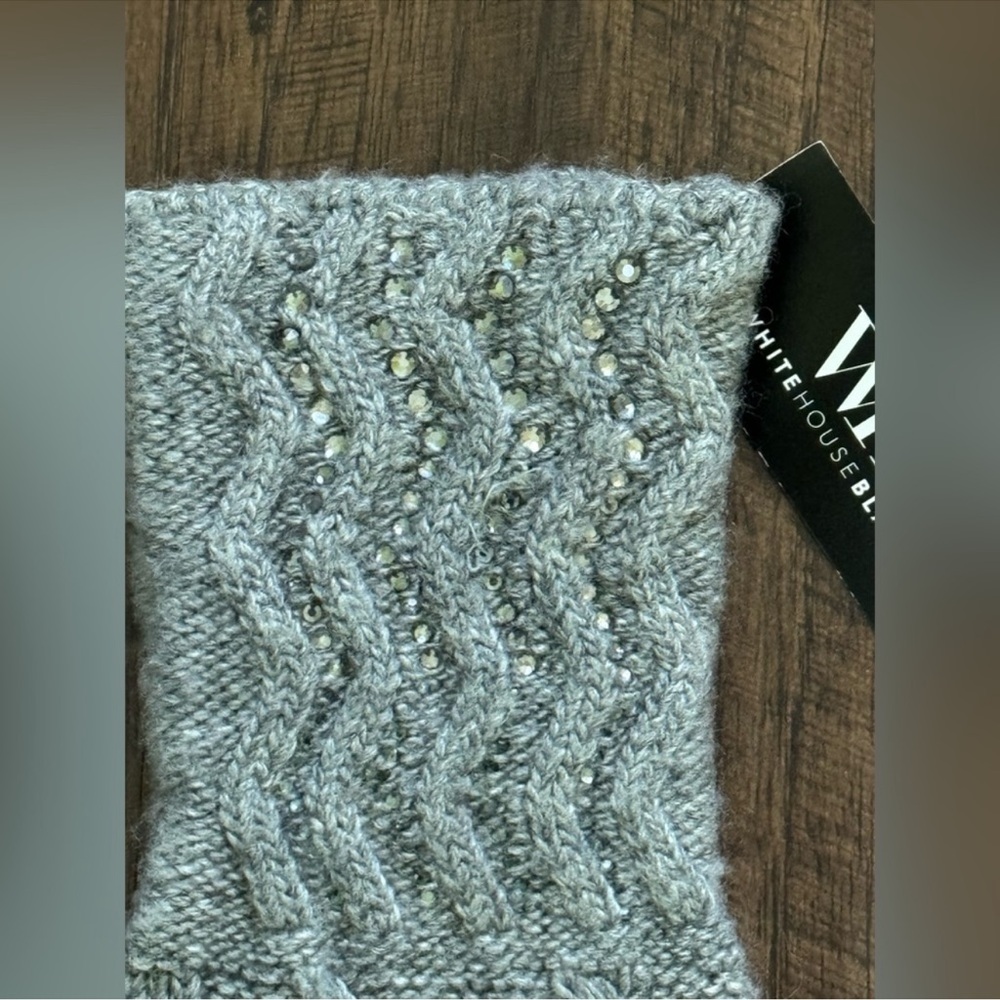 WHBM Rhinestone patterned gloves - Picture 6 of 11